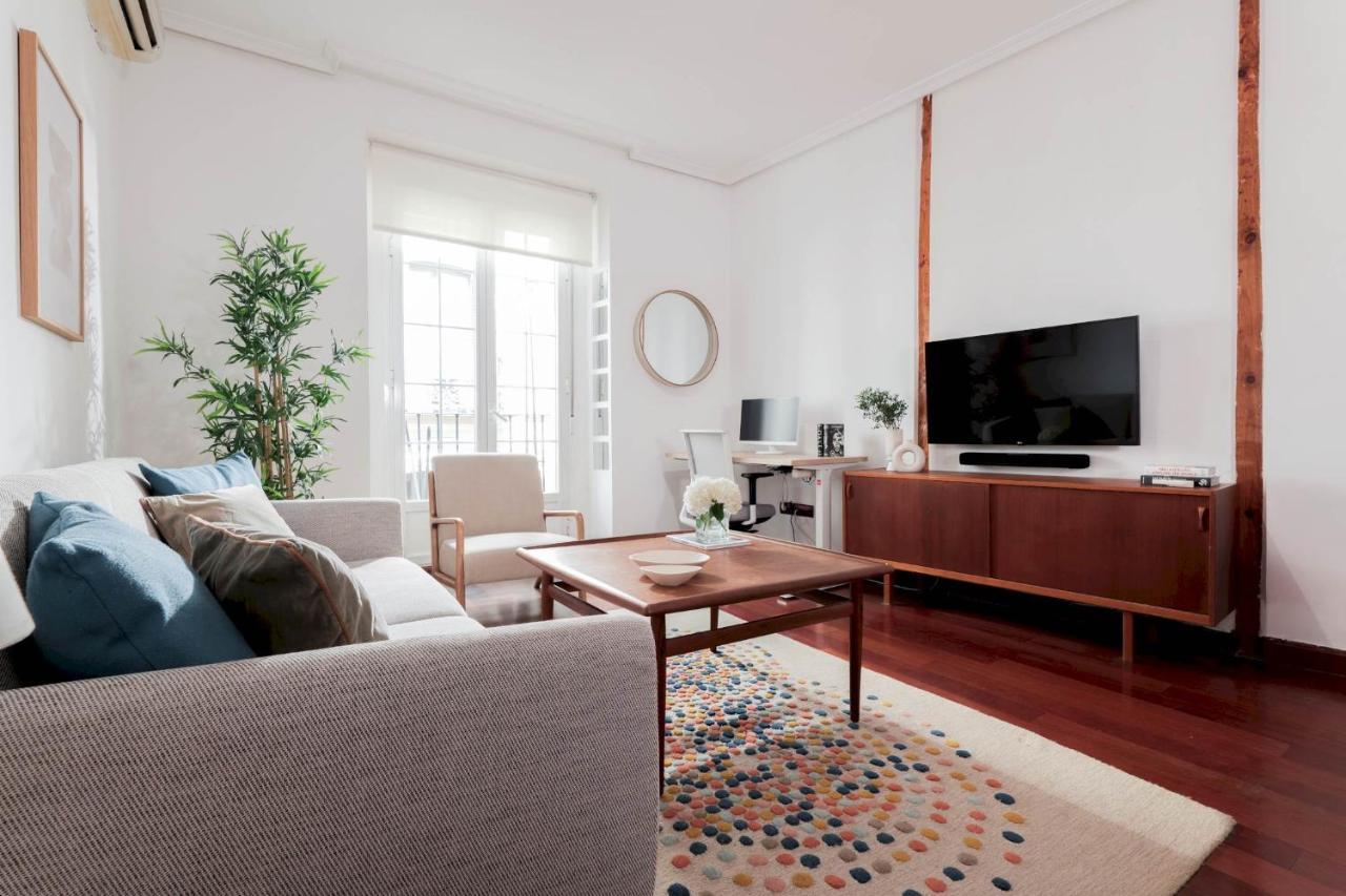 One Bedroom Apartment In Chueca Madryt Zewnętrze zdjęcie